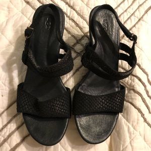 Ugg wedges like new size 9